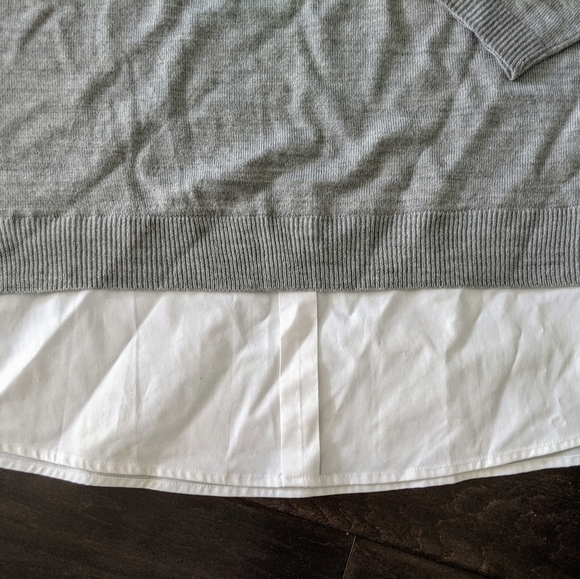 Grey and White Turtleneck - Picture 2 of 3